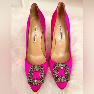 Manolo Blahnik Crystal Pump 39